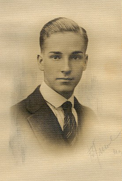 David Manners in 1917